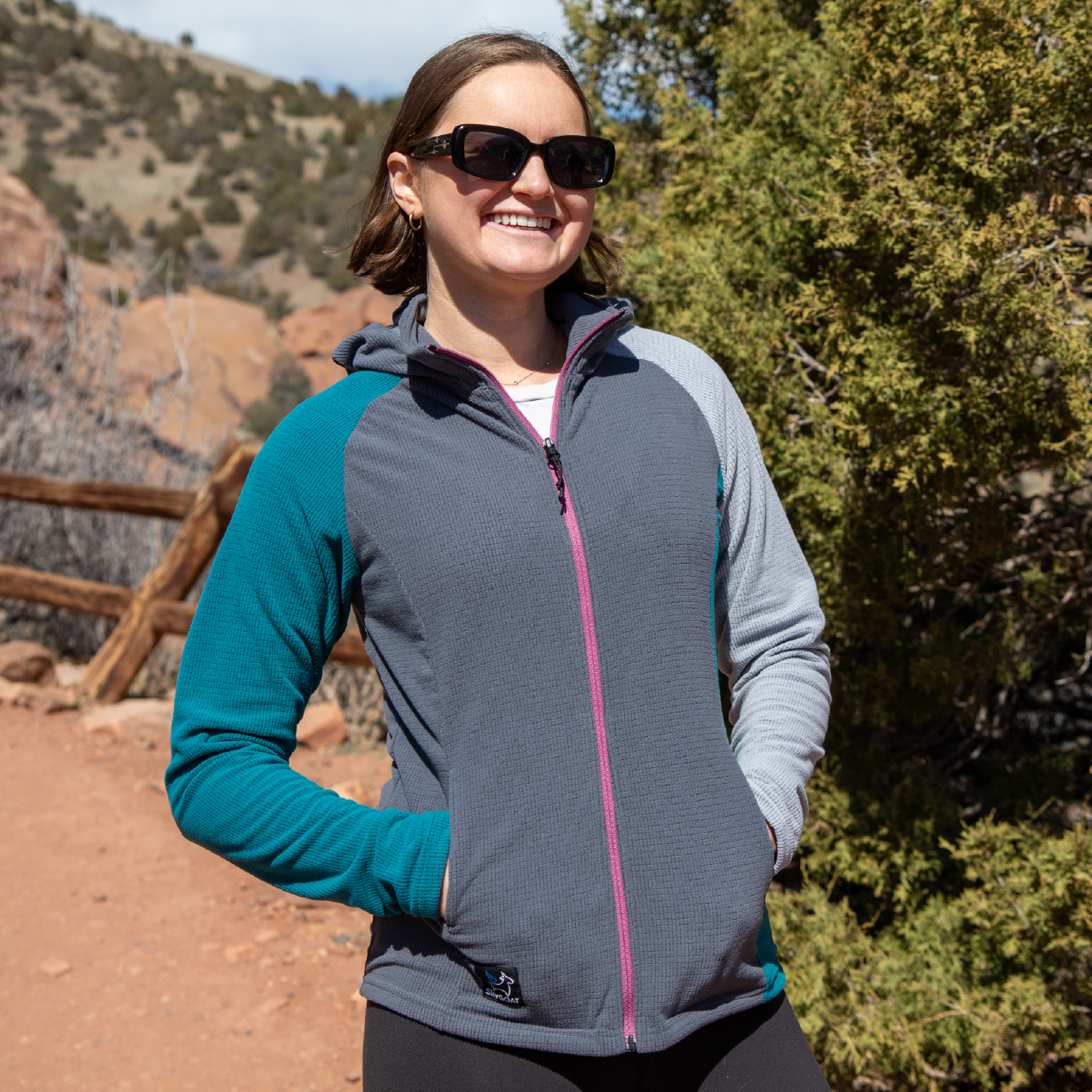 SkyGOAT Women's CAMP Hooded Jacket