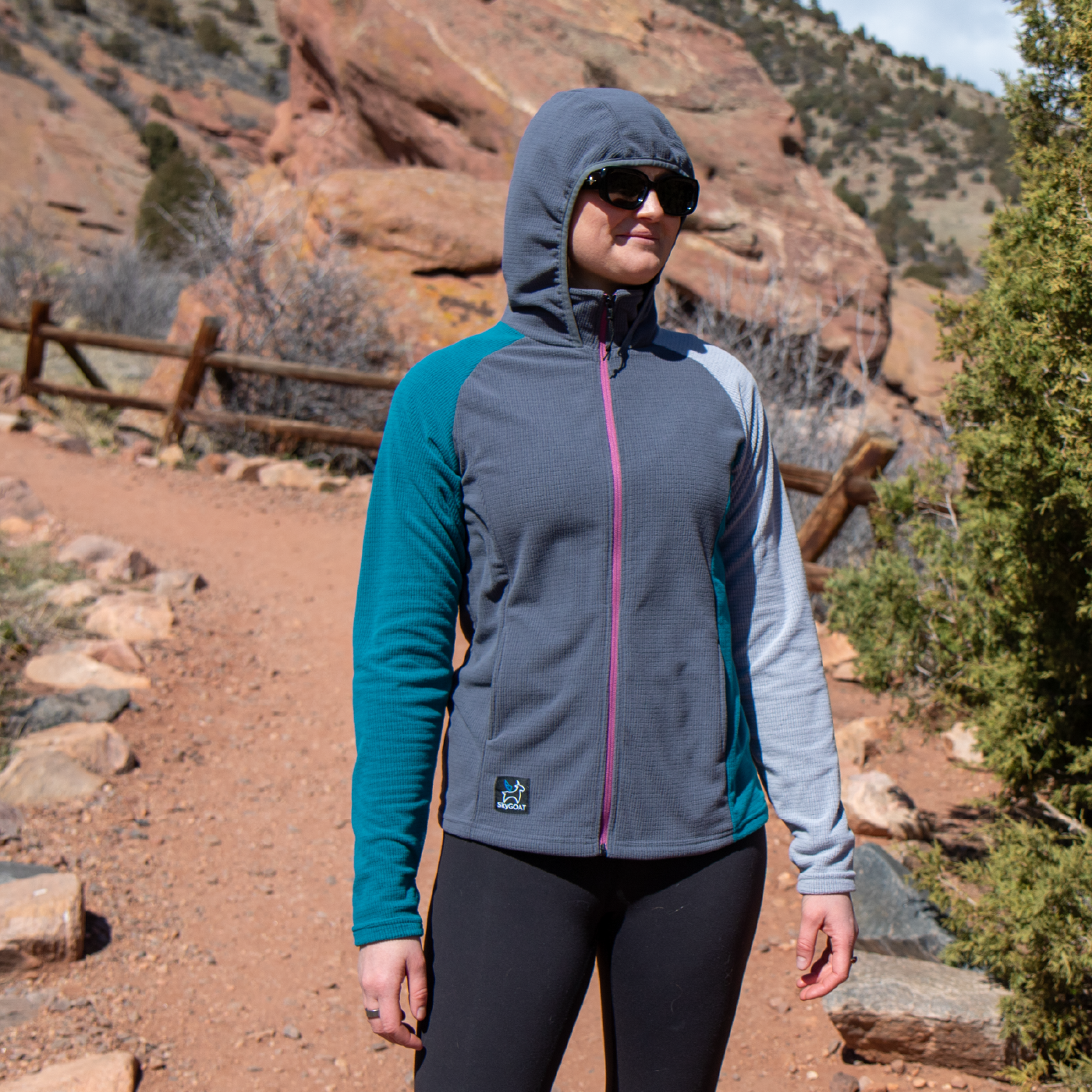 SkyGOAT Women's CAMP Hooded Jacket