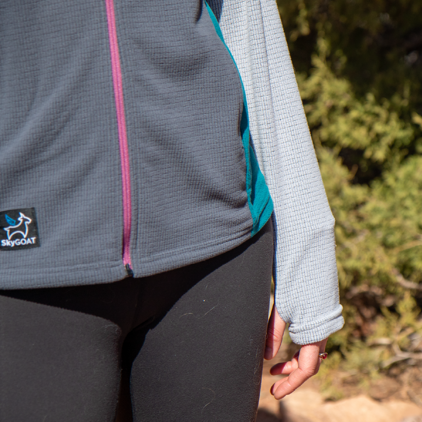SkyGOAT Women's CAMP Jacket
